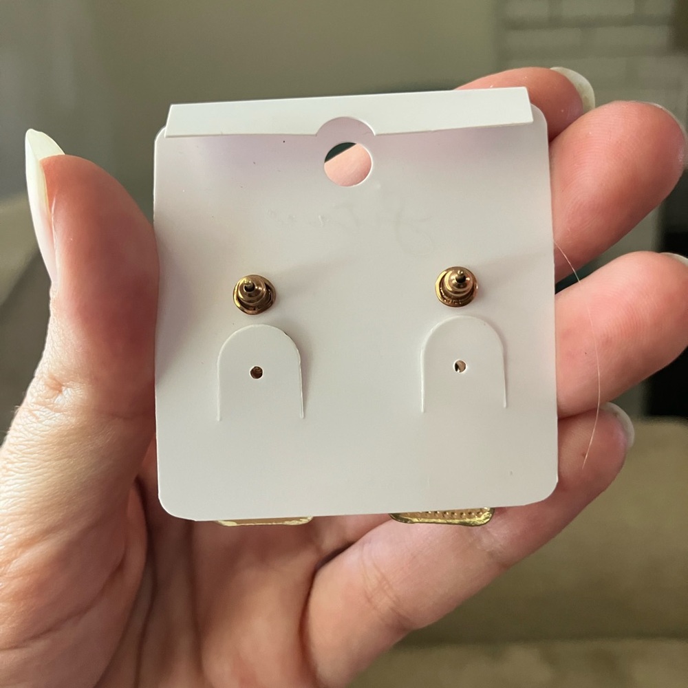 Cc Diamond rhinestone stud earrings - Picture 2 of 3